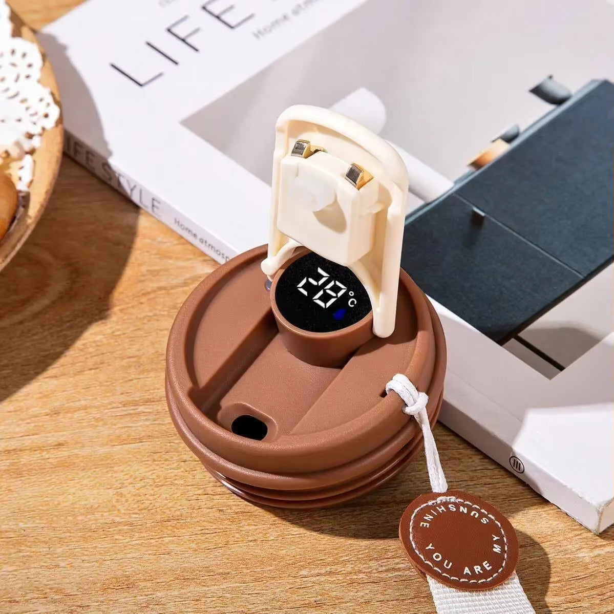 ThermoSense™ — Botella Inteligente con Pantalla de Temperatura LED